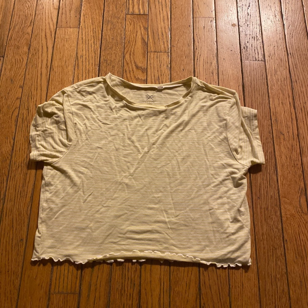 yellow striped tshirt